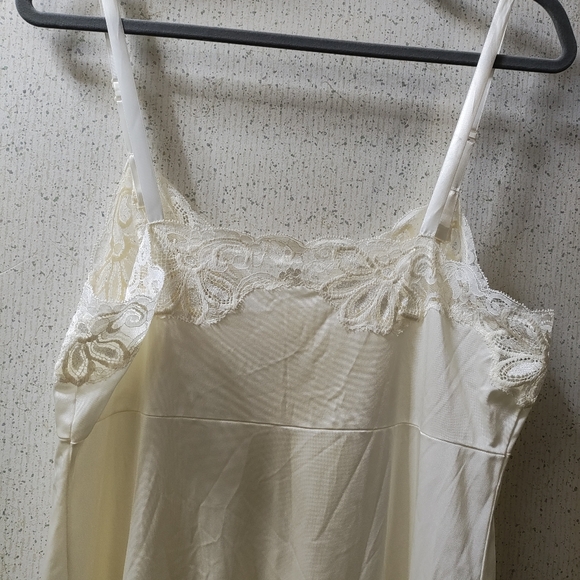 Vintage Shadowline Slip Dress Nightgown Honeymoon Cream Lace Sz 36 28 USA Clean - Picture 8 of 10